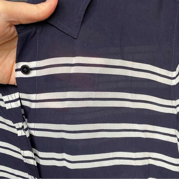 Talbots Long Sleeve Button Down Light Weight Tunic Navy/White | Size Small NWT - Picture 4 of 9